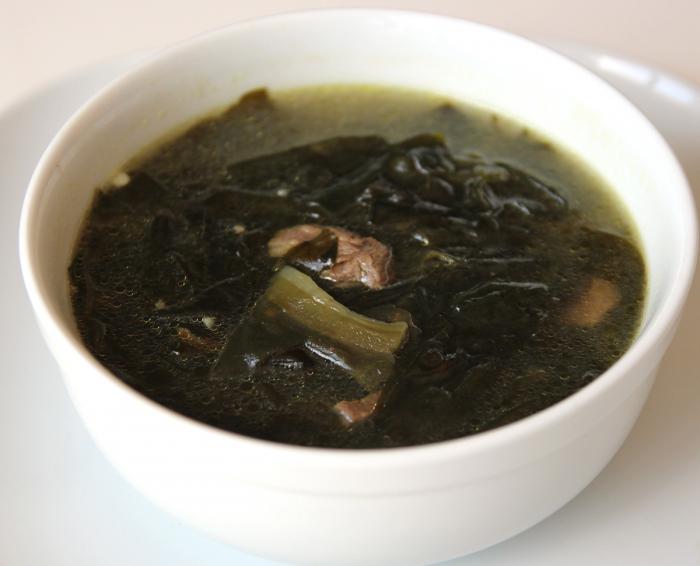 Suppe mit Kohl. Rezepte von köstlichen Gerichten